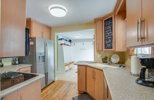 Spring Lake House | Strawberry Point Cottage