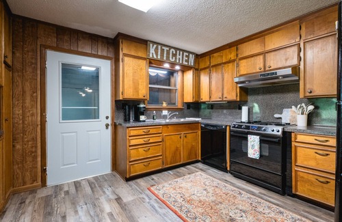 Wilburn House | Stream Come True on Little Red River w/Dock Upstream from Trophy Fishing