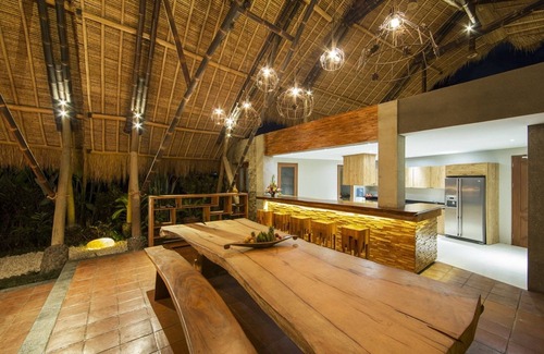 Singakerta Villa | Stream & Rice Fields View 5BR Villa, Ubus - W/Daily House Keeping!