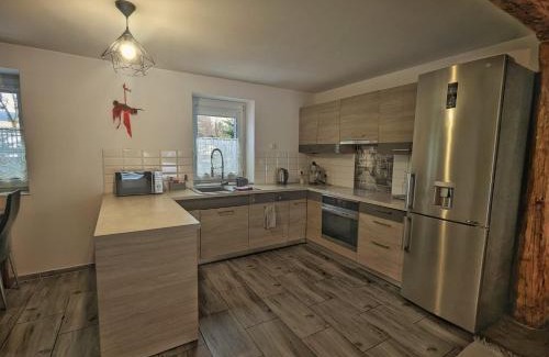 Lubawka Apartment | Streamside apartment