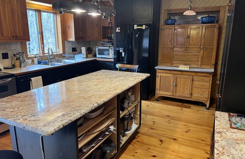 Saratoga Springs House | Streamside Saratoga