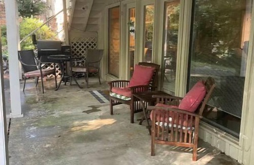 Statesville Apartment | Streamview Retreat near I-77/40