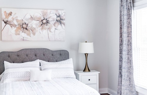 Forest House | Stress-Free Stay in a Modern Open Home!