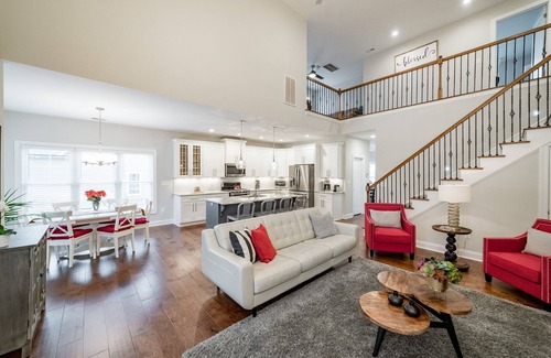 Forest House | Stress-Free Stay in a Modern Open Home!