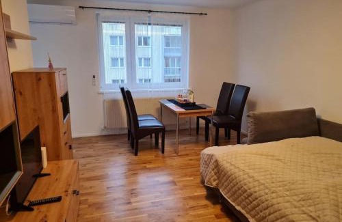 Neulerchenfeld Apartment | Stressless City Apartment Vienna