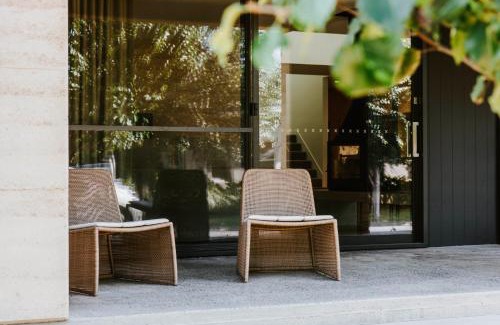 Central Mudgee House | Strikes by the River