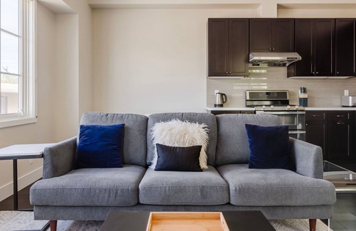 Downtown Burlingame Apartment | Striking Burlingame 2BR w/Parking & A/C, nr Caltrain, by Blueground