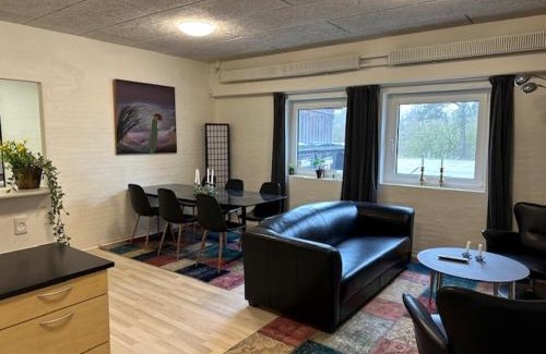 Struer Apartment | Struer Festcenter - Vest Bowl lejlighed 2 Bredgade 62 A