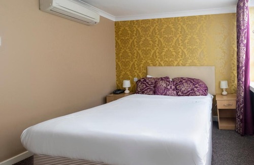 Luton Hotel | Stuart Hotel