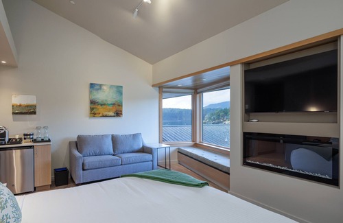 Eastsound Hotel | Stuart - Passionately Designed