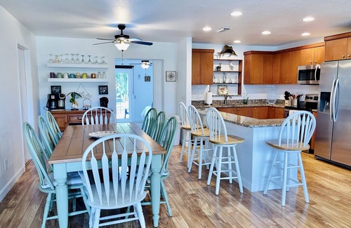 Stuart House | Stuart Splash Pool Home; near Downtown Stuart & Hutchinson Island Beaches 🏖