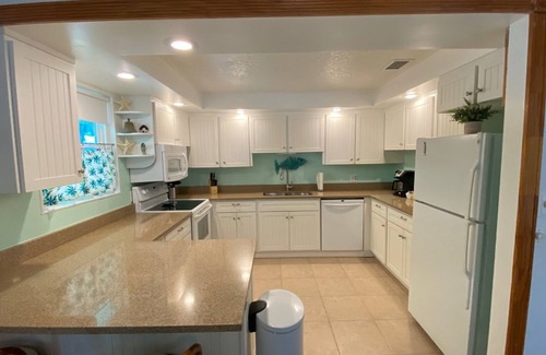 Rocky Point House | Stuart - Waterfront home on Manatee Pocket with boat slips available