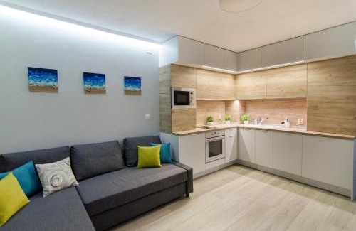 Saints Constantine and Helena Apartment | Studio Take A Break