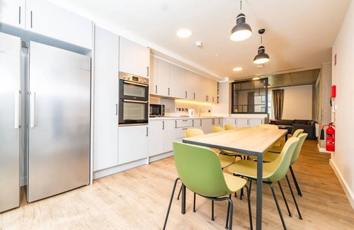 The Liberties Apartment | Student Only The Loom