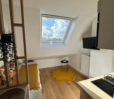 Le Bas Vaucelles Apartment | Studette entièrement rénovée et lumineuse