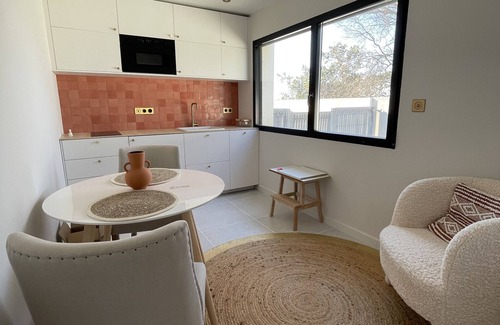 Saint-Pabu House | Studio à 500m des Plages Avec Jardin et Accès Piscine Intérieure