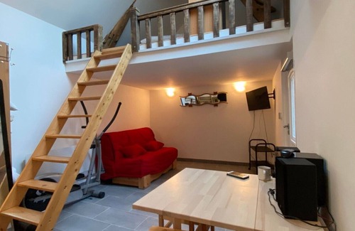Isdes Apartment | Studio Équipé, Dans un Charmant Village Solognot en Lamotte Beuvron et Souvigny