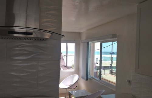 San Diego Apartment | Studio #1 Fully-equipped with Great Views & Boardwalk Patio Access - Oceanfront!