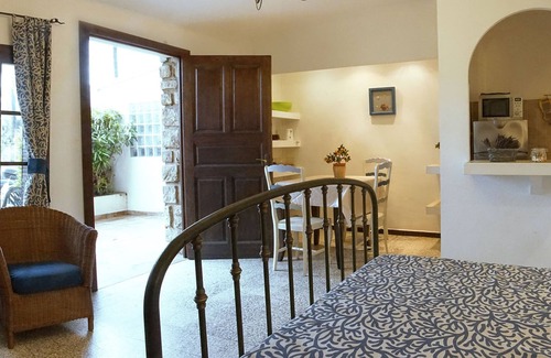 Giens Apartment | studio - 1 room - 2/4 persons