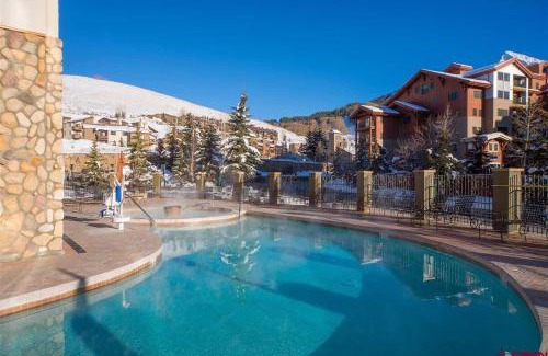 Crested Butte House | Studio 115 Perfect Location with Pool and Hot Tub