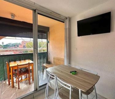Les Arenes Apartment | Studio 121 Canet Plage