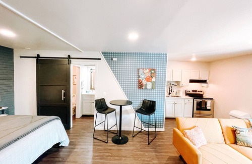 Downtown Oklahoma City Apartment | Studio #15 Modern Studio in OKC's Vibrant Midtown!