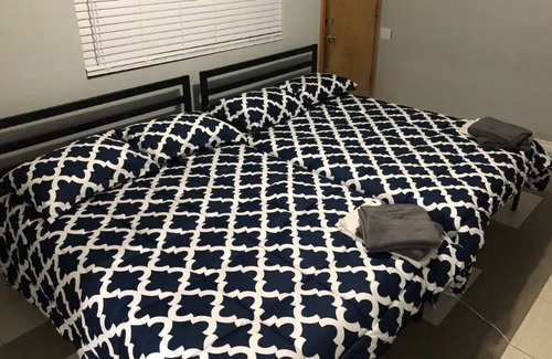 Sunrise Manor Apartment | Studio 2 Bd Close to Nellis AFB 18 Min to Strip...