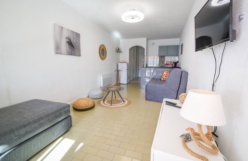Le Couchant Apartment | STUDIO 2 ETOILES DE FRANCE, 100 Mètres DE LA PLAGE, PARKING, WIFI, IDEAL FOR FAMILIES