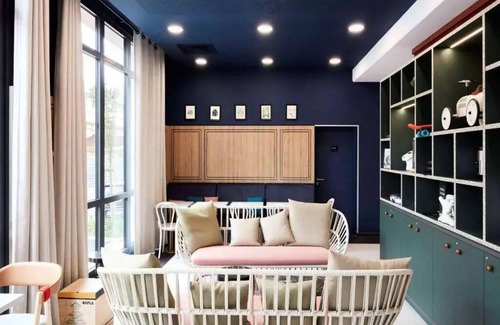Suresnes Apartment | Studio 2 People