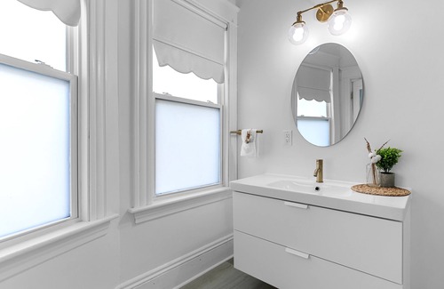 Moncton Apartment | Studio 2 ~ Private BDRM, Minimalistic Feel