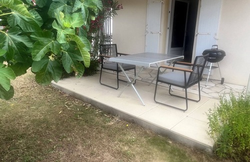 Challans Apartment | Studio 20 m² garden level