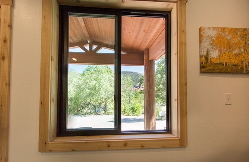 Durango Apartment | STUDIO 203: AMAZING Mountain Views - 5 Minutes to Downtown Durango! Pet Friendly