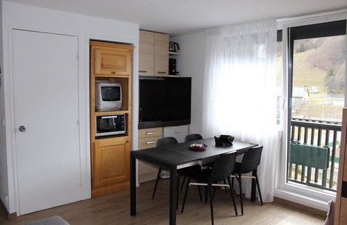 Mont-Dore Apartment | Studio 21m²- 2* - city center- wifi - balcony - private parking - linen included