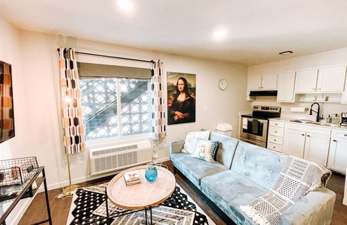Midtown Apartment | Studio #22 Modern Studio in OKC's Vibrant Midtown!