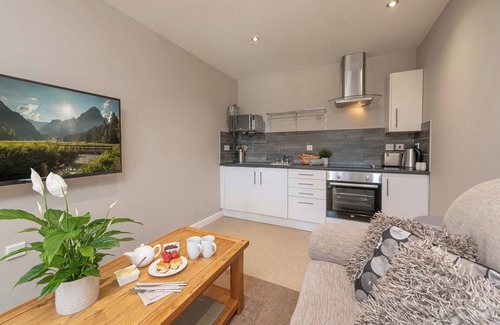Netley Apartment | Studio 3 - Ground floor self catering fully equipped studio with patio area