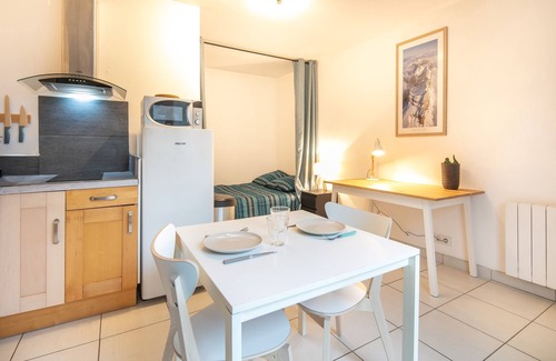 Meylan Apartment | Studio 3 Oisans - Terrasse et parking privé