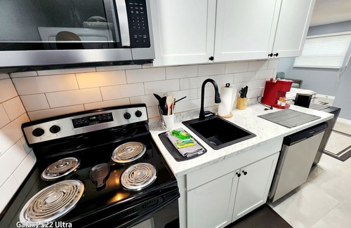 Lakeland Apartment | Studio 3 !