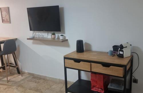 Villeneuve-le-Roi Apartment | studio 30 m2