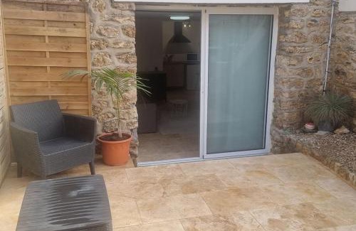 Villeneuve-le-Roi Apartment | studio 30 m2
