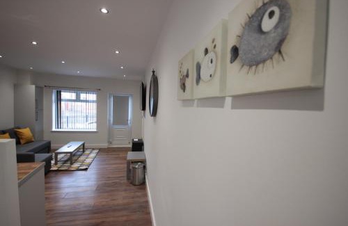 Hull Apartment | Studio 332