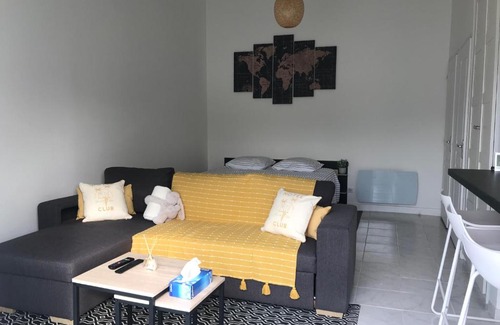 Gond-Pontouvre House | Studio 35m2 à 3 km de la gare d Angoulême avec draps et linge de maison fournis