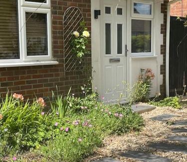 Seaford Apartment | Studio 40 cosy compact space in quiet location in Seaford