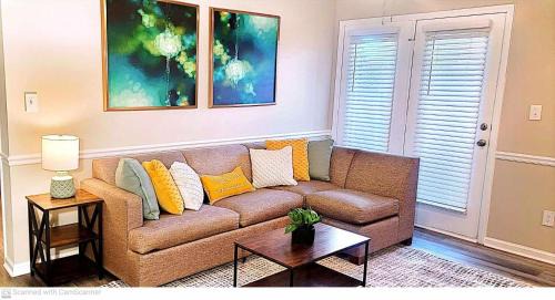 Pine Forest Apartment | Studio 409 - Ground Floor Access, High-Speed Internet