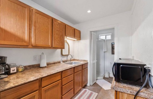 Alpine Apartment | Studio 410 - Alley Unit