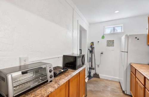 Alpine Apartment | Studio 410 - Alley Unit