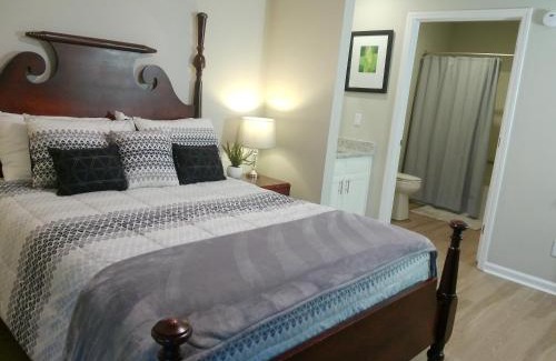 Pine Forest Apartment | Studio 415 - Convenient 1st Floor with Accessible Self Check-in