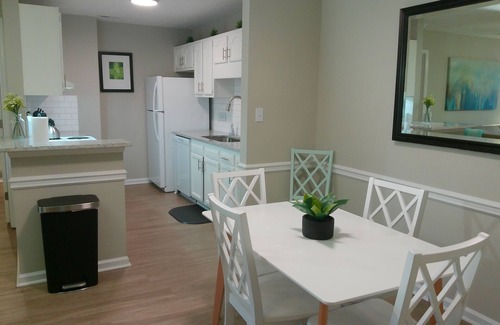Pine Forest Apartment | Studio 415 ~ Self Check-in, 1st Floor Apt