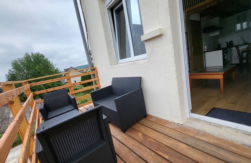Le Trait Apartment | Studio 5 - Duplex 45m2 with all comforts. 8m2 terrace with garden furniture.