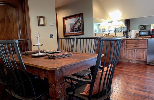 Wapiti Apartment | Studio 57- luxury apartment in the Wapiti Area!