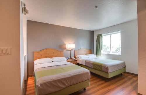 Brownsville Hotel | Studio 6-Brownsville, TX